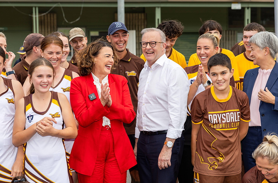 Libby Cooker and Anthony Albanese, Drysdale, 2025 (Imago/Alamy)