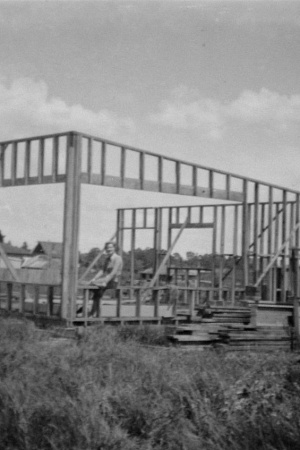 The suburban frontier, Balwyn, 1950 (photograph by Ray Griffiths)