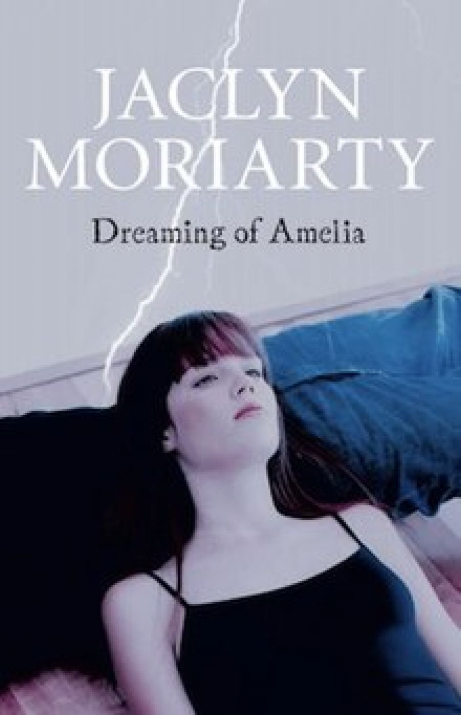 Agnes Nieuwenhuizen reviews Dreaming of Amelia by Jaclyn Moriarty